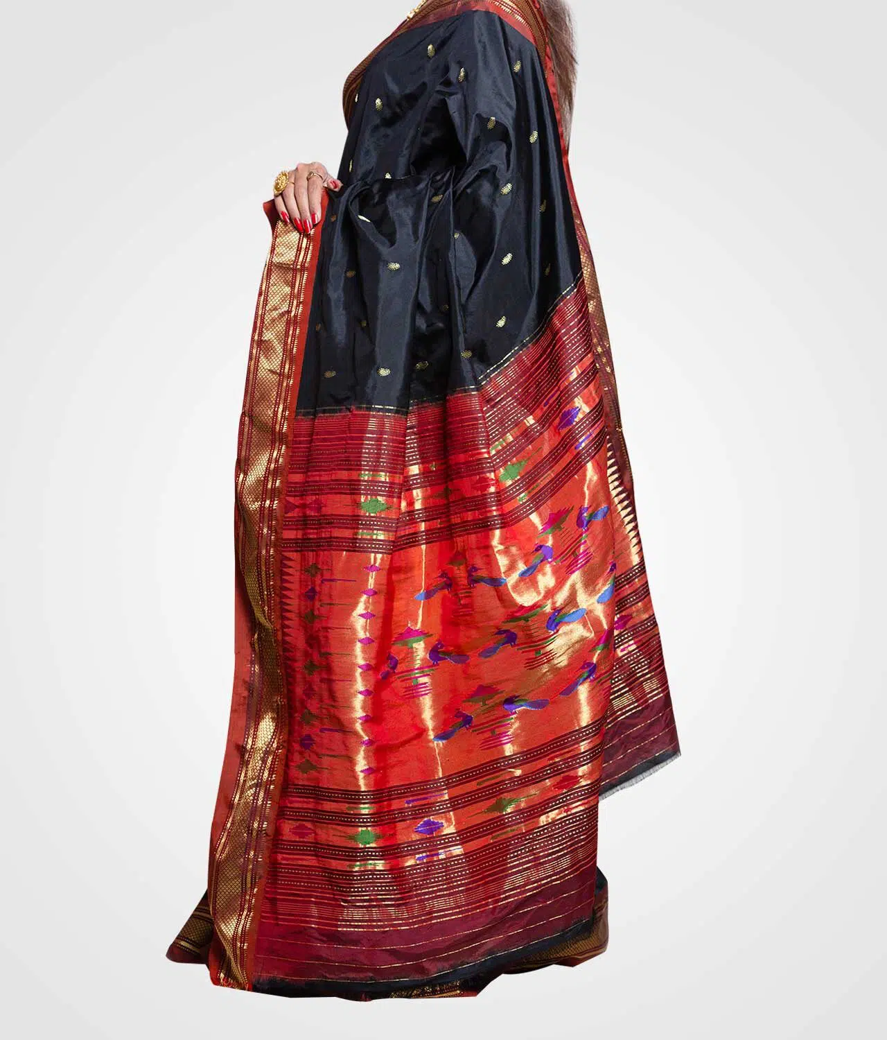 Black Original Silk Zari Pallu Paithani Hand Woven Saree