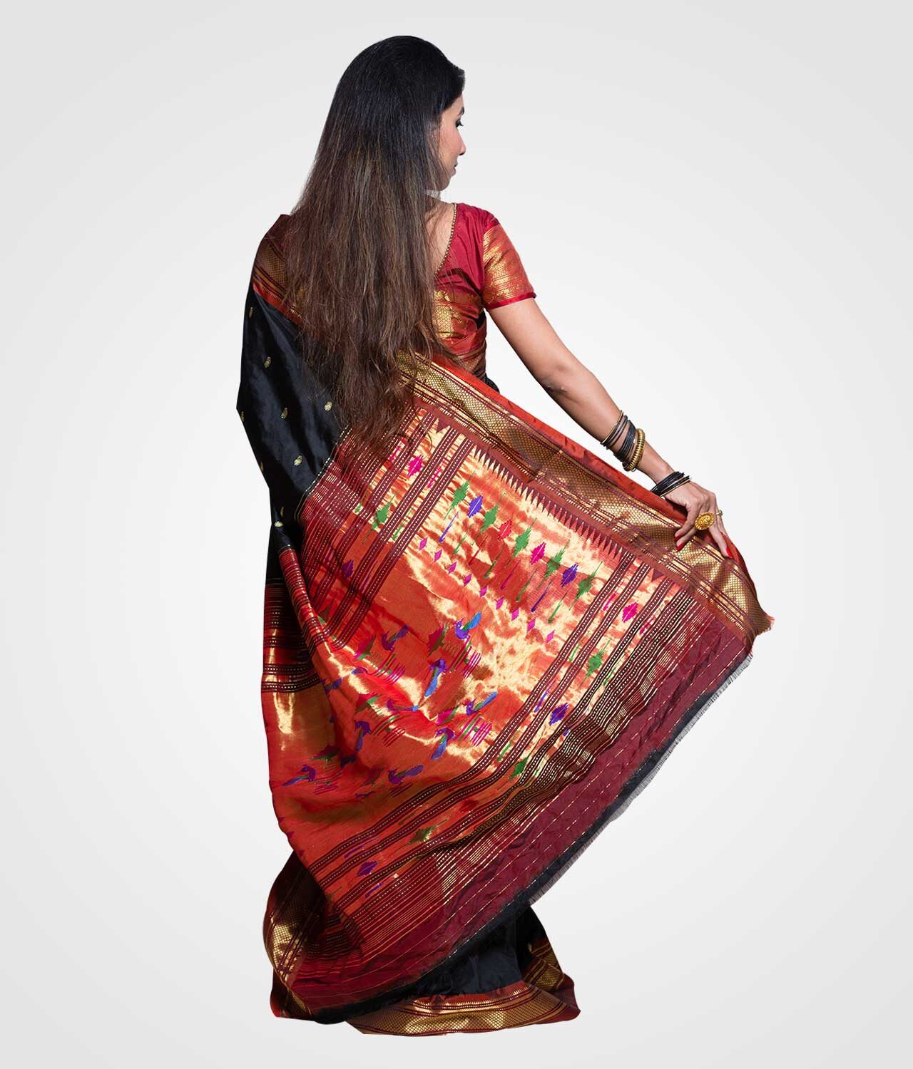 Black Original Silk Zari Pallu Paithani Hand Woven Saree