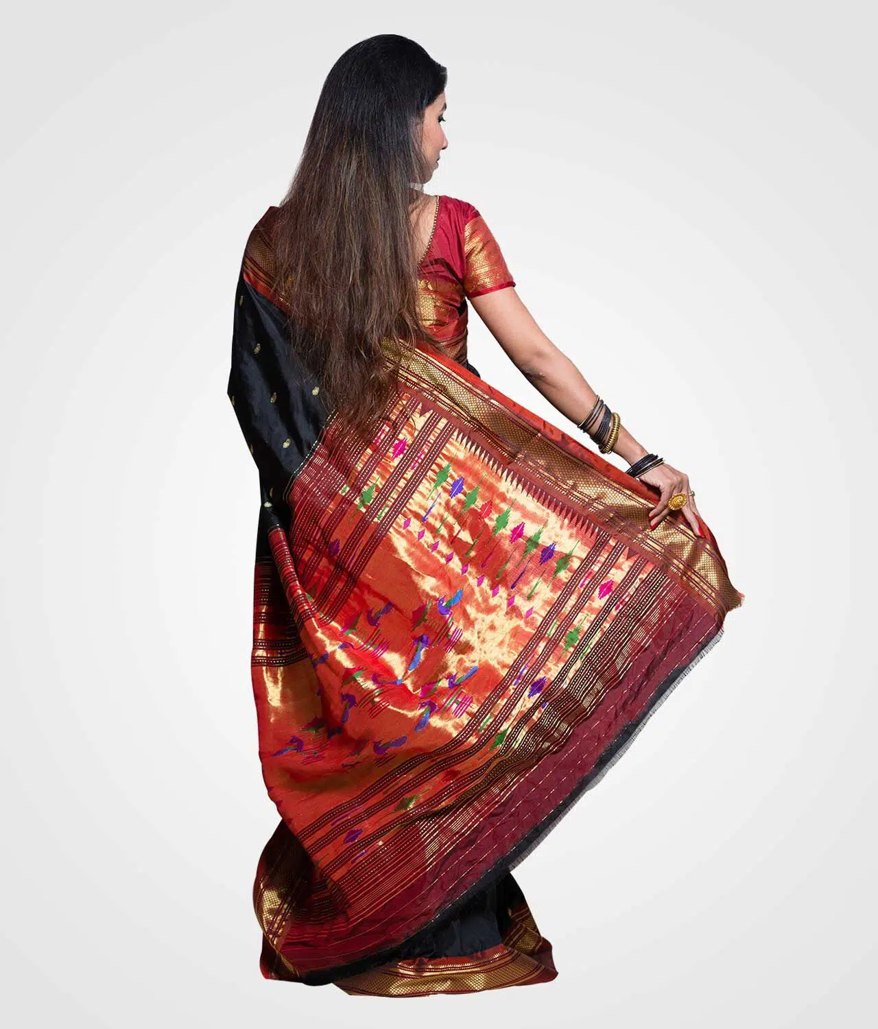 Black Original Silk Zari Pallu Paithani Hand Woven Saree