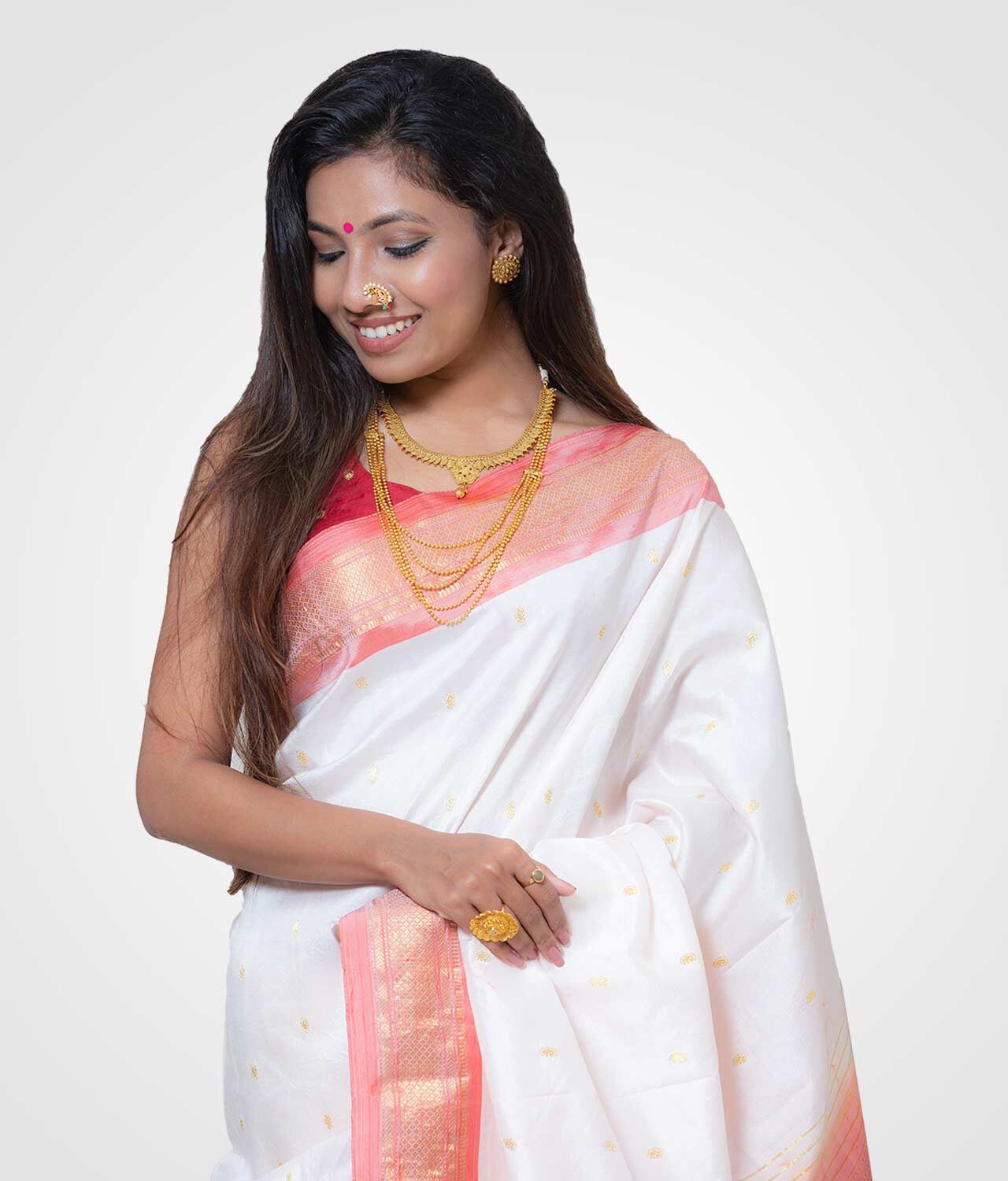 Pure White Original Silk Hand Woven Paithani Saree